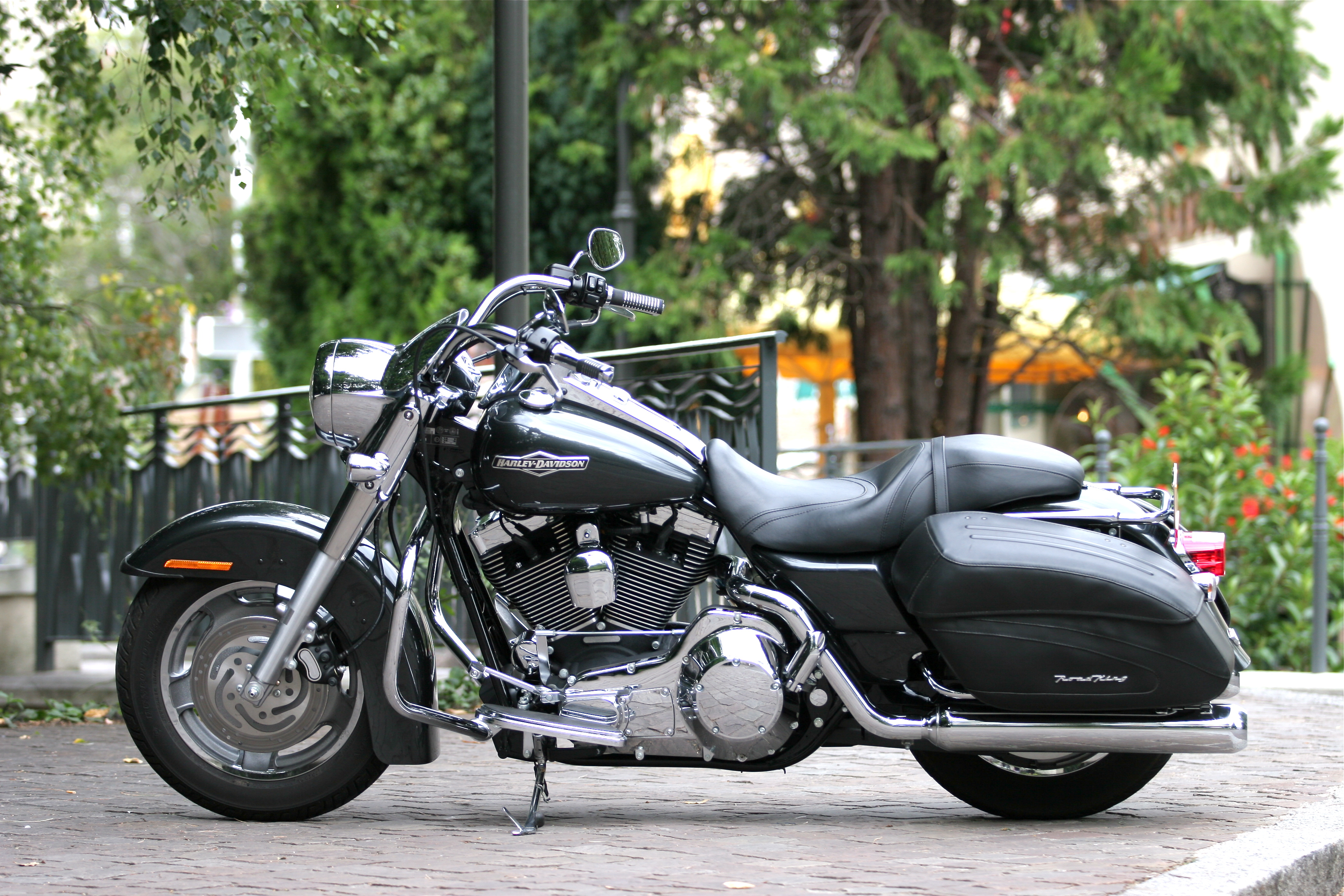 Harley-Davidson Road King Custom